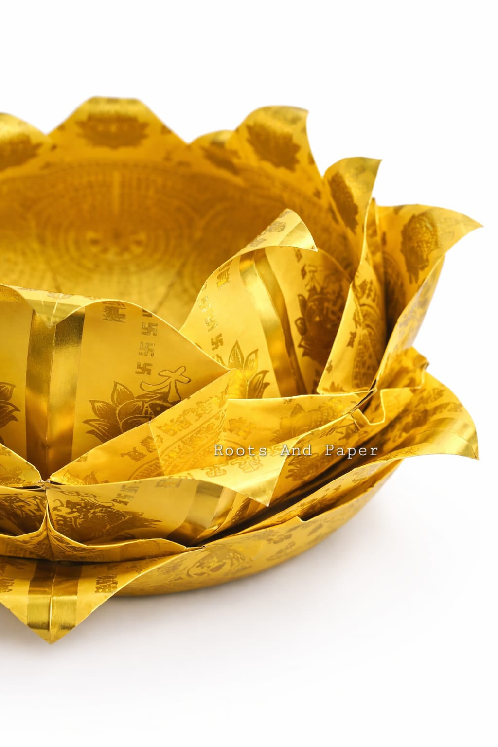 Handcrafted Golden Lotus Offering for Guanyin Birthday Festival | Blessings & Good Fortune 手工制作观音诞金莲花供奉 | 祈福好运